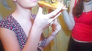 Young Sex Parties - Pizza night turns into a real sex party